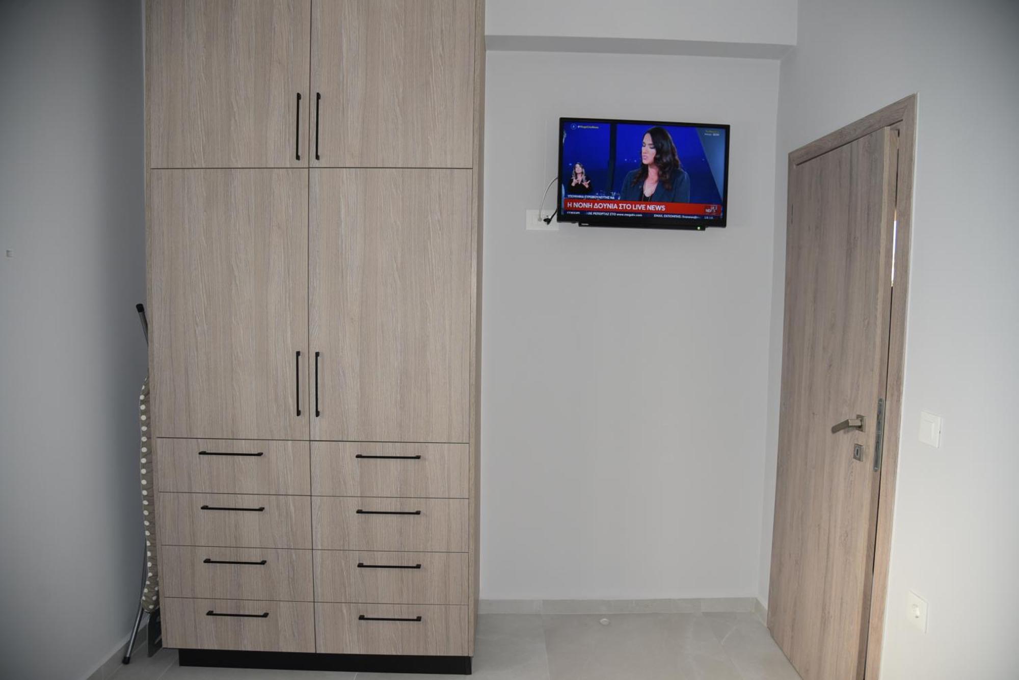 Pirgos Deluxe Apartment - Private Parking กิสเซมอส ภายนอก รูปภาพ