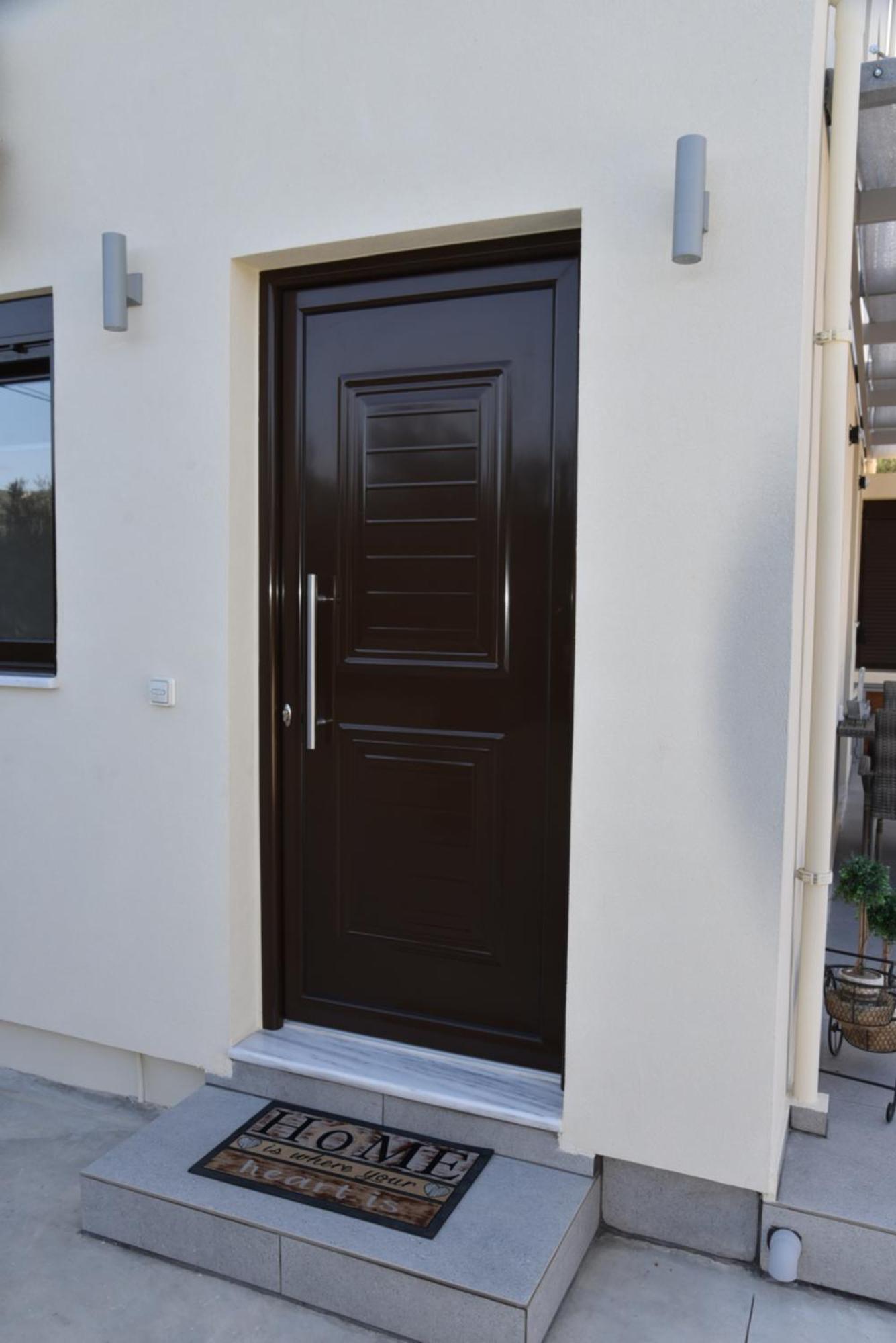 Pirgos Deluxe Apartment - Private Parking กิสเซมอส ภายนอก รูปภาพ