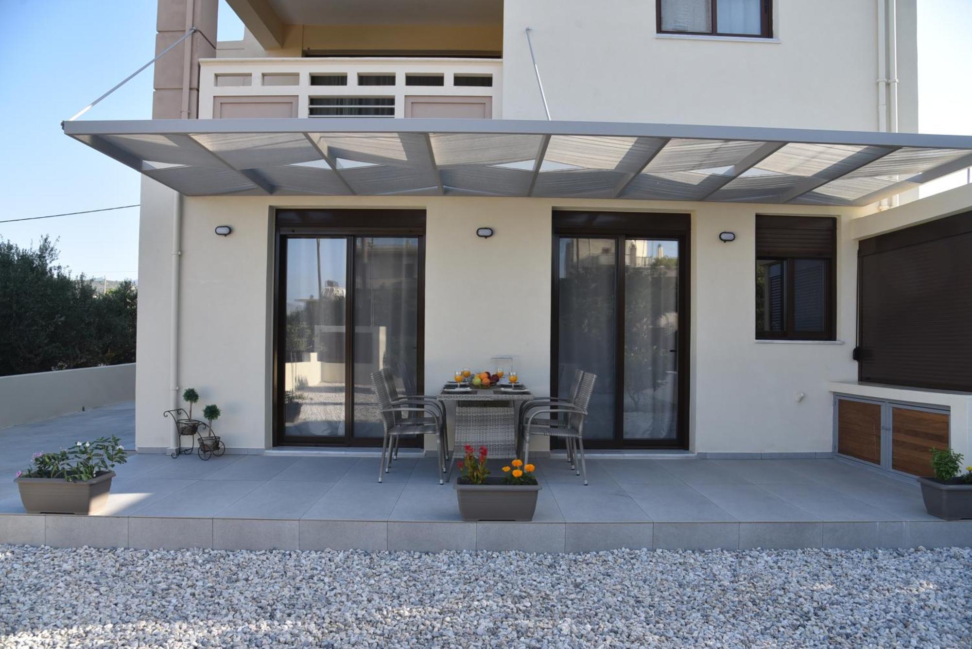 Pirgos Deluxe Apartment - Private Parking กิสเซมอส ภายนอก รูปภาพ